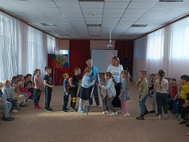 12 апреля наша страна отмечает День Космонавтики 12 апреля наша страна отмечает День Космонавтики.